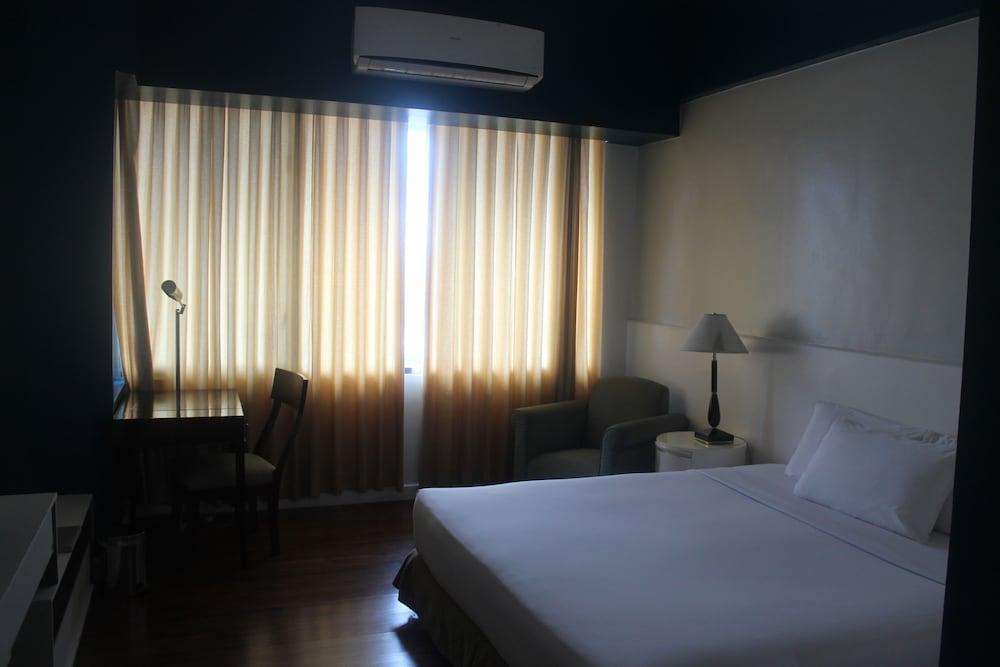 Pearl Manila Hotel מראה חיצוני תמונה