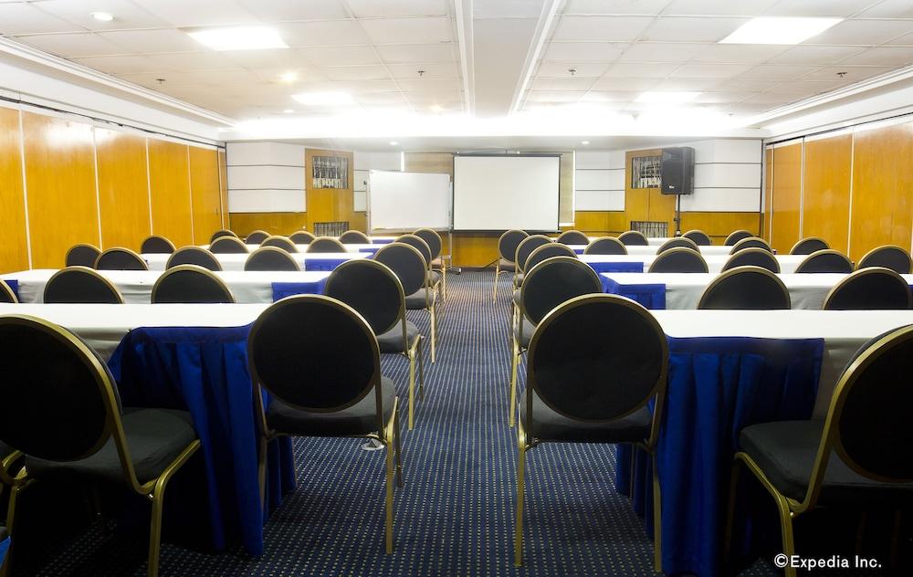 Pearl Manila Hotel מראה חיצוני תמונה