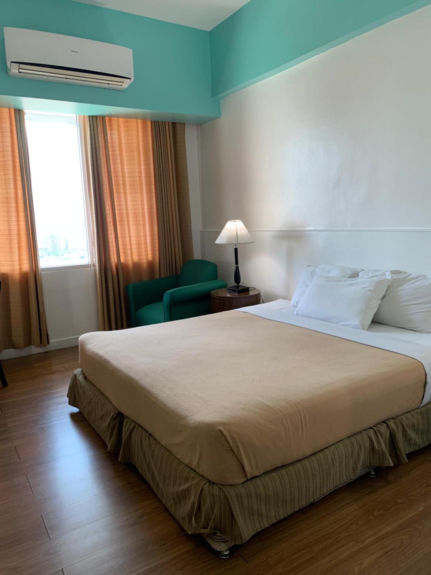 Pearl Manila Hotel מראה חיצוני תמונה