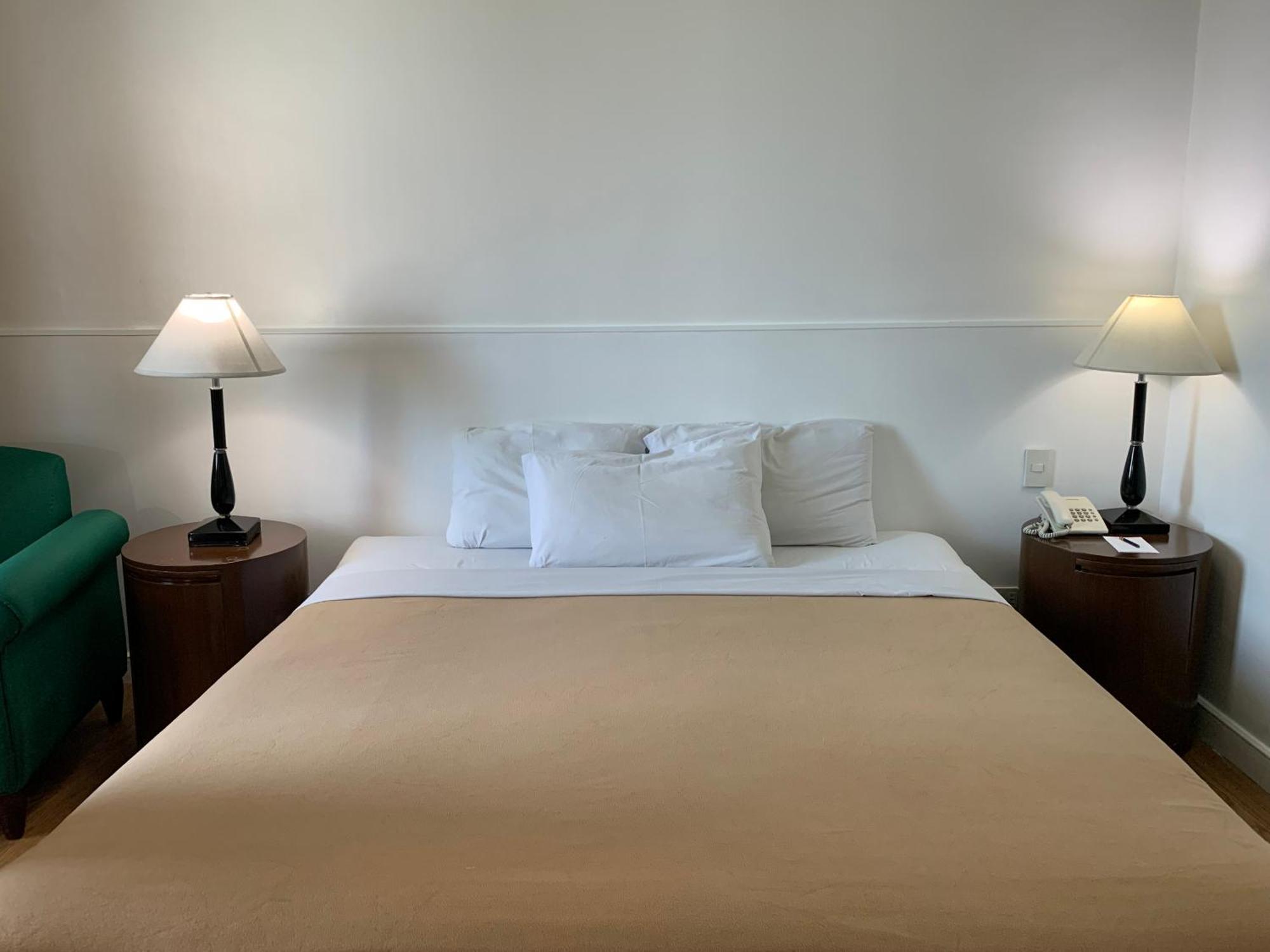 Pearl Manila Hotel מראה חיצוני תמונה