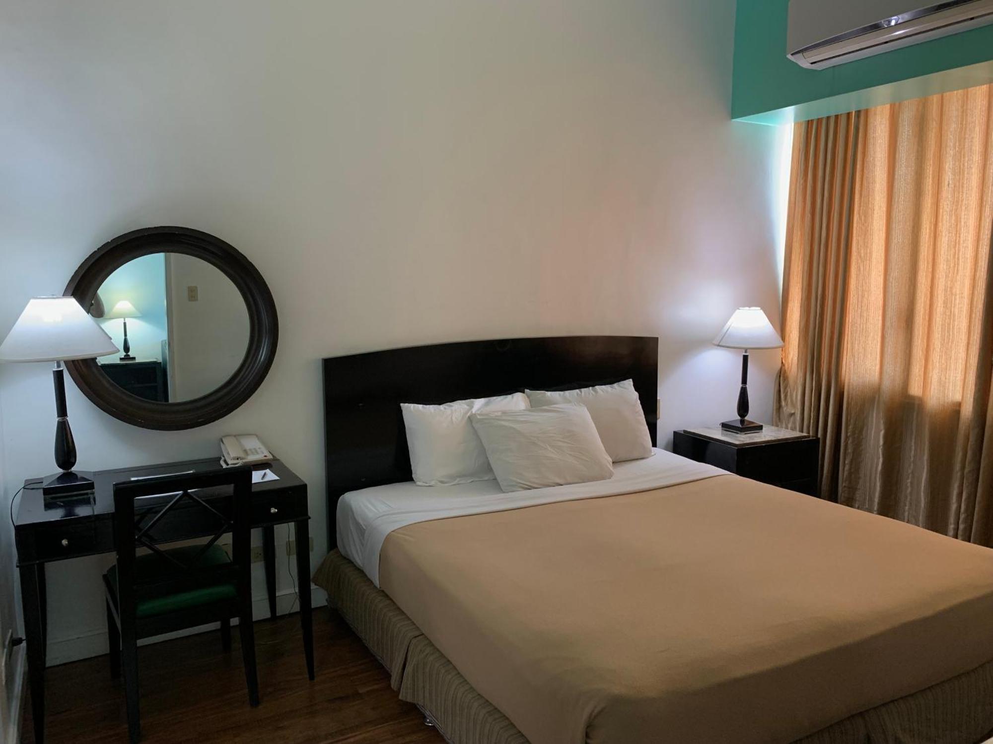 Pearl Manila Hotel מראה חיצוני תמונה