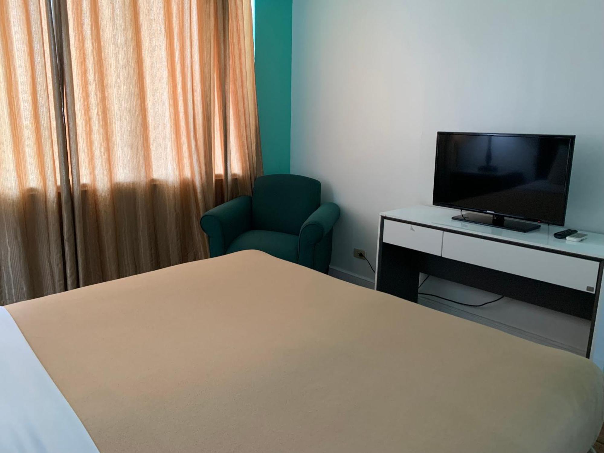 Pearl Manila Hotel מראה חיצוני תמונה