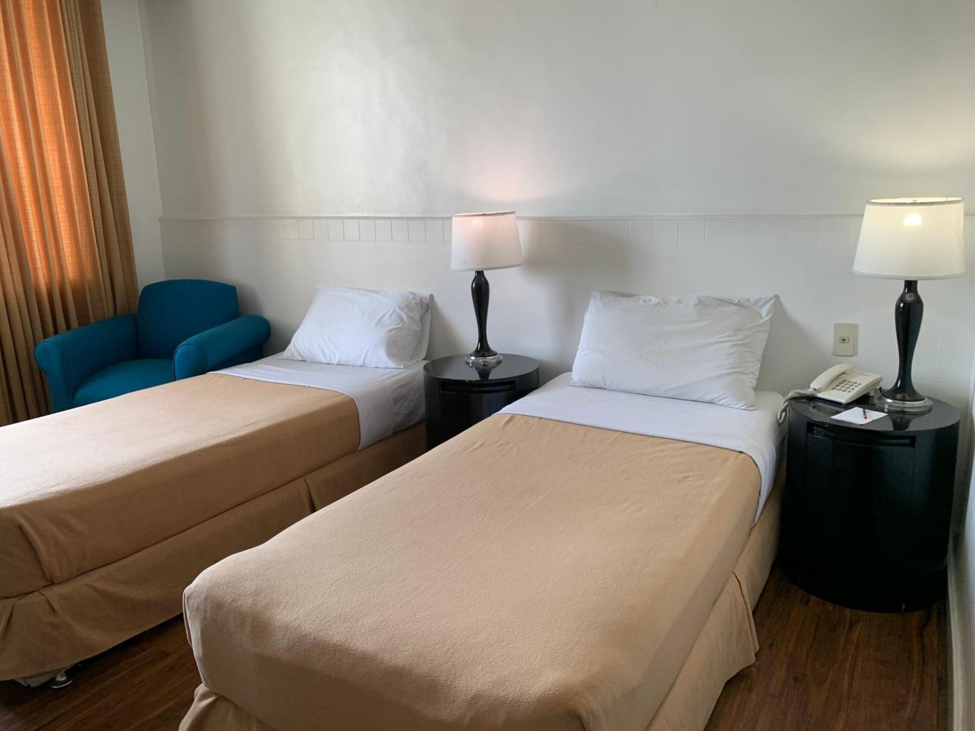 Pearl Manila Hotel מראה חיצוני תמונה