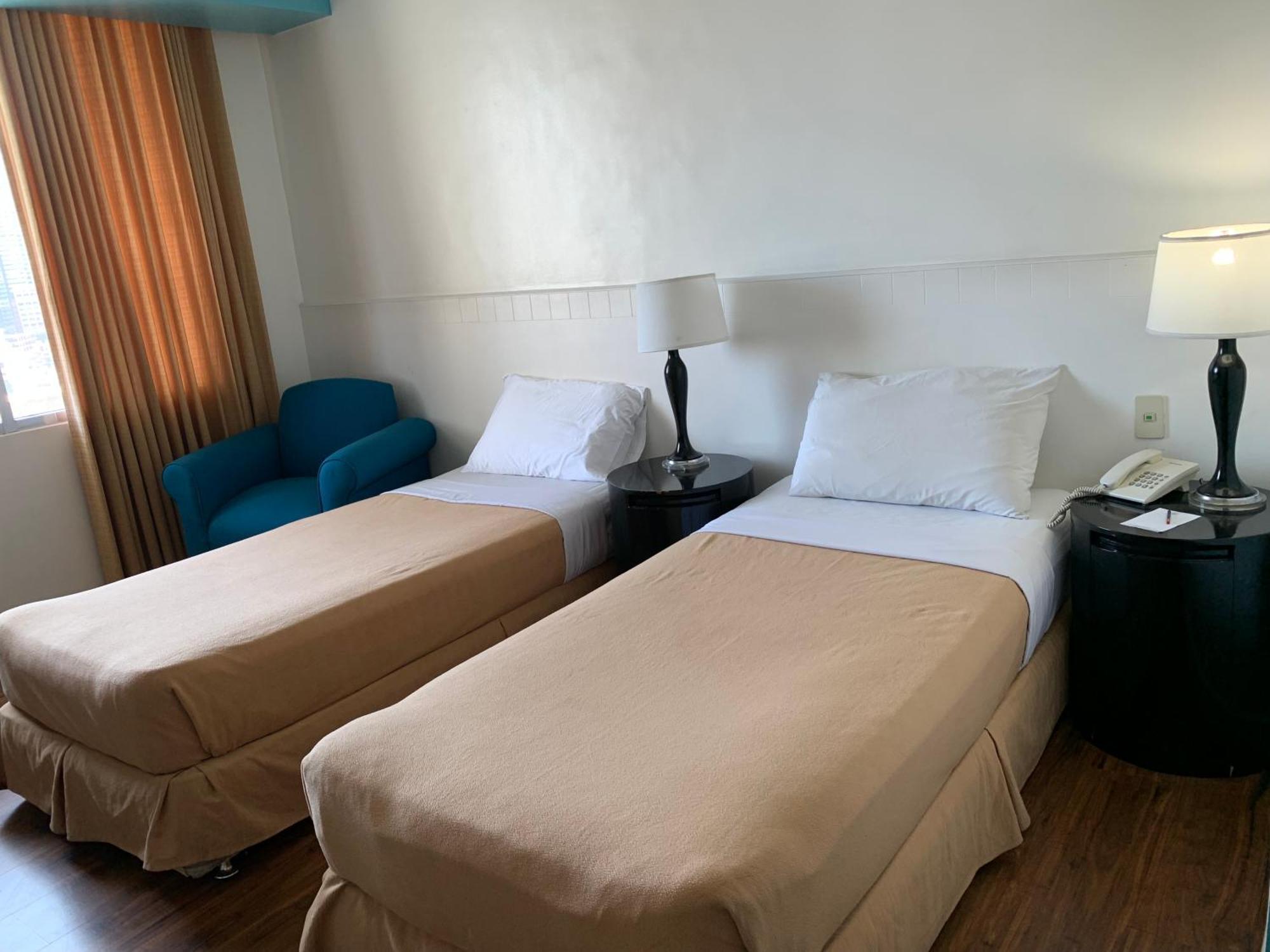 Pearl Manila Hotel מראה חיצוני תמונה