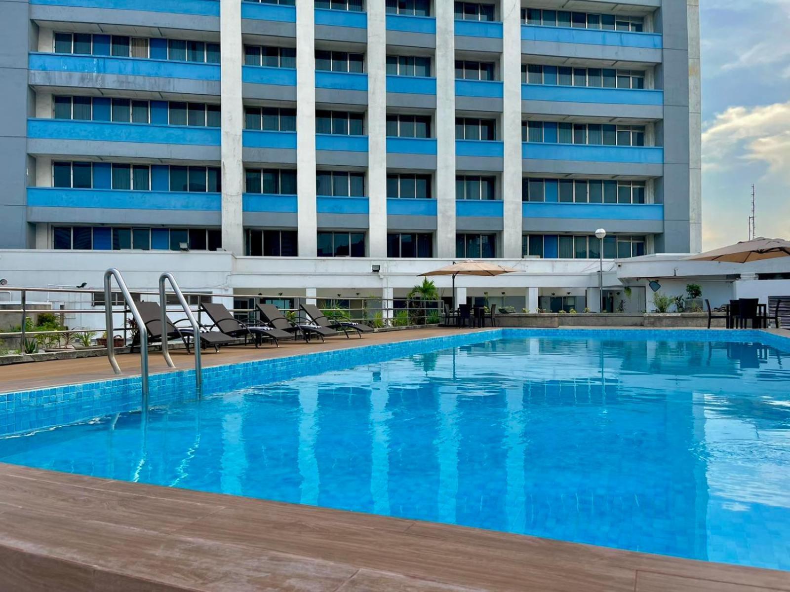 Pearl Manila Hotel מראה חיצוני תמונה