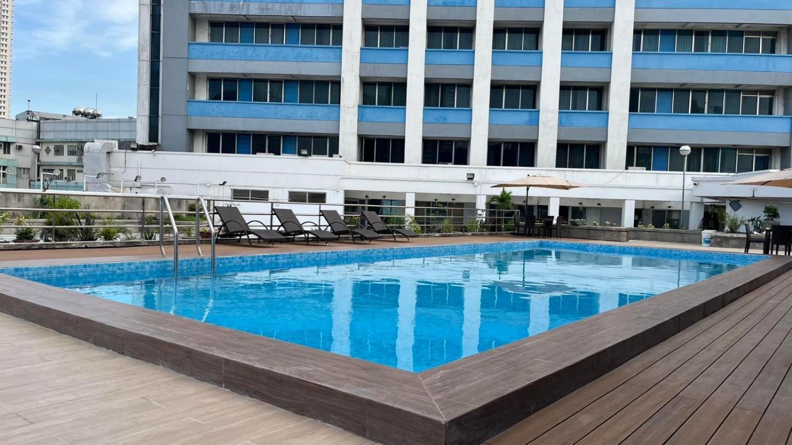 Pearl Manila Hotel מראה חיצוני תמונה